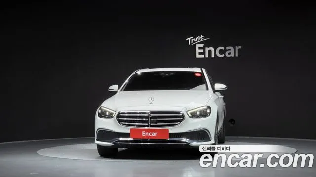 Mercedes-Benz E-Класс 2023 thumb 3