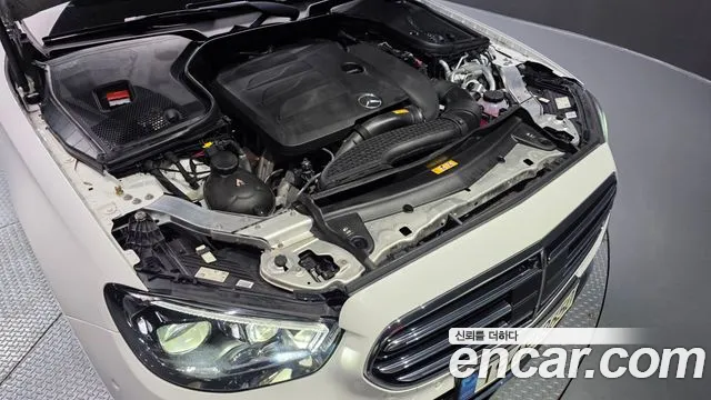 Mercedes-Benz E-Класс 2023 thumb 6