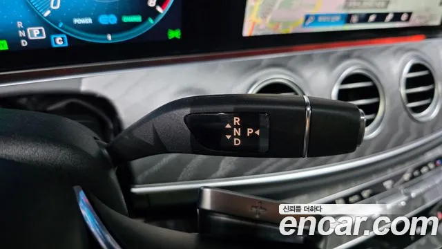 Mercedes-Benz E-Класс 2023 thumb 9