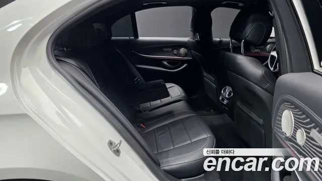 Mercedes-Benz E-Класс 2023 thumb 12