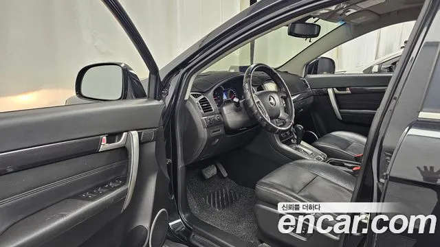 ChevroletGMDaewoo Captiva 2013 thumb 10