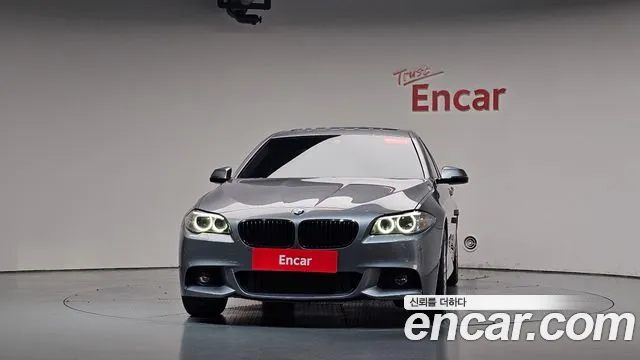 BMW 5-Series 2016 thumb 2