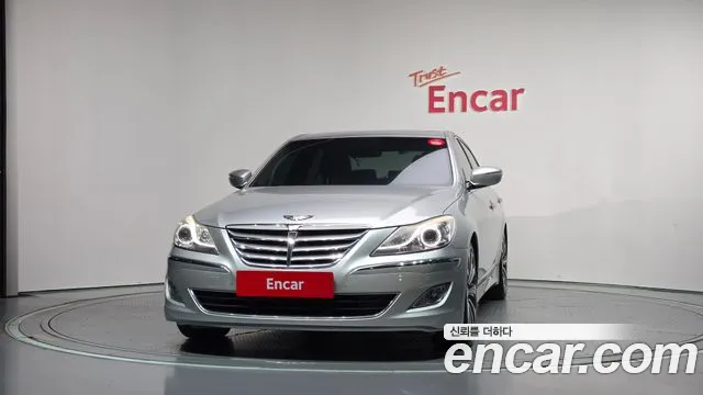 Hyundai Genesis 2013 thumb 3