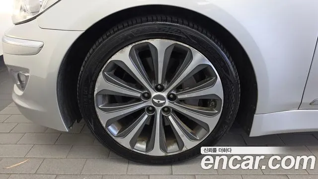Hyundai Genesis 2013 thumb 5