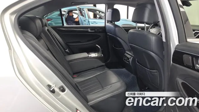 Hyundai Genesis 2013 thumb 12