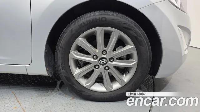 Hyundai Avante 2013 thumb 5