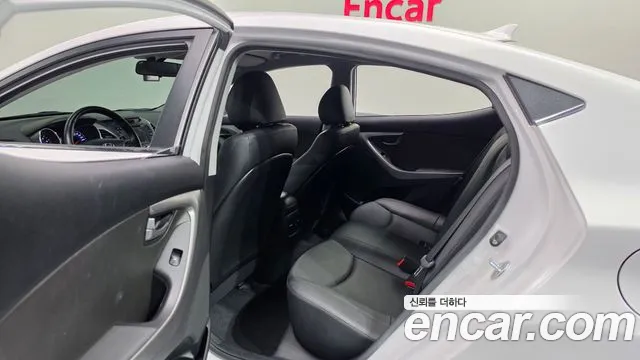Hyundai Avante 2014 thumb 11