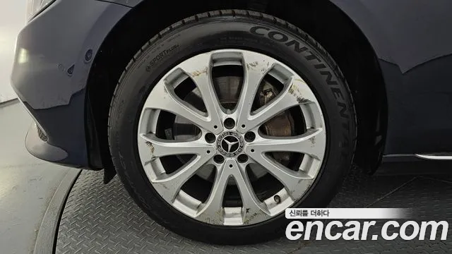 Mercedes-Benz E-Класс 2019 thumb 4