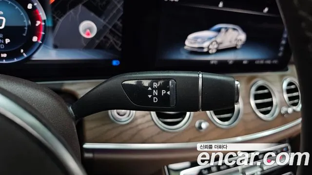 Mercedes-Benz E-Класс 2019 thumb 8