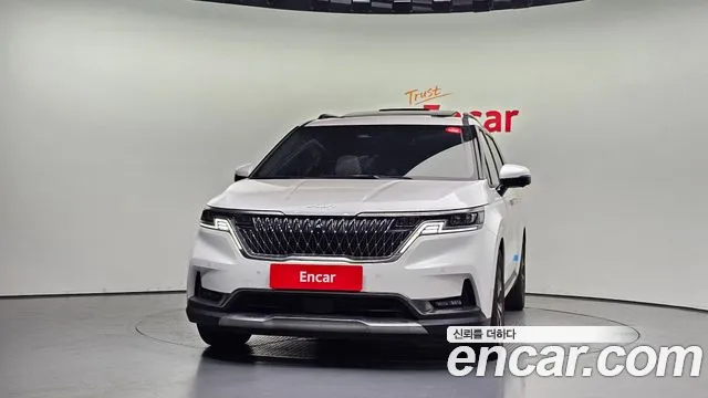 Kia Carnival 2023 thumb 3