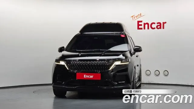 Kia Carnival 2021 thumb 3