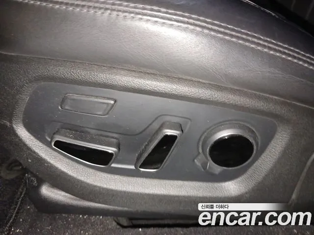 Hyundai Genesis 2014 thumb 10