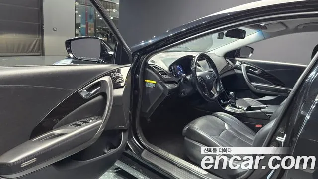 Hyundai Grandeur 2013 thumb 10