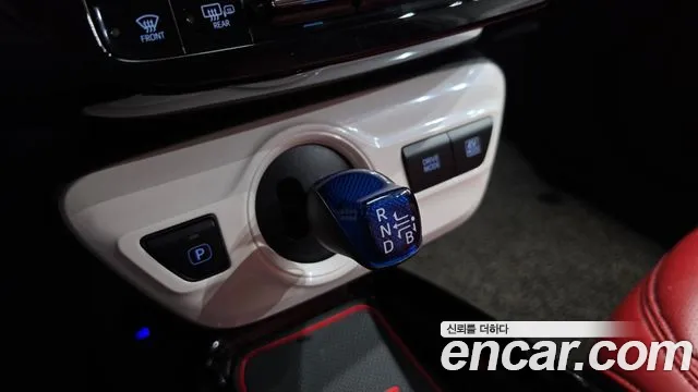 Toyota Prius 2018 thumb 9