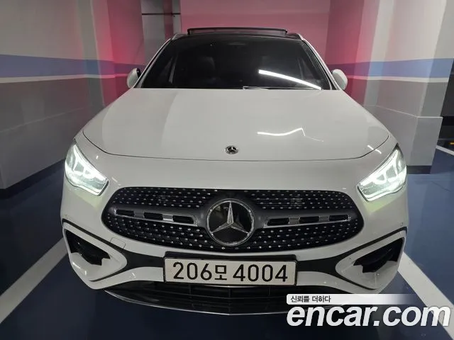 Mercedes-Benz GLA 2025 thumb 2