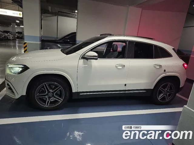 Mercedes-Benz GLA 2025 thumb 5
