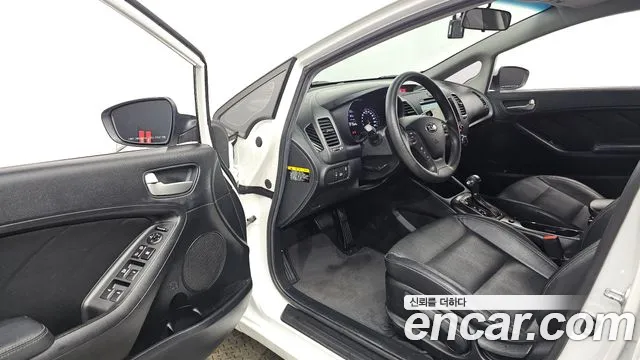 Kia K3 2014 thumb 10
