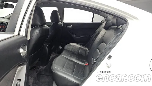 Kia K3 2014 thumb 12