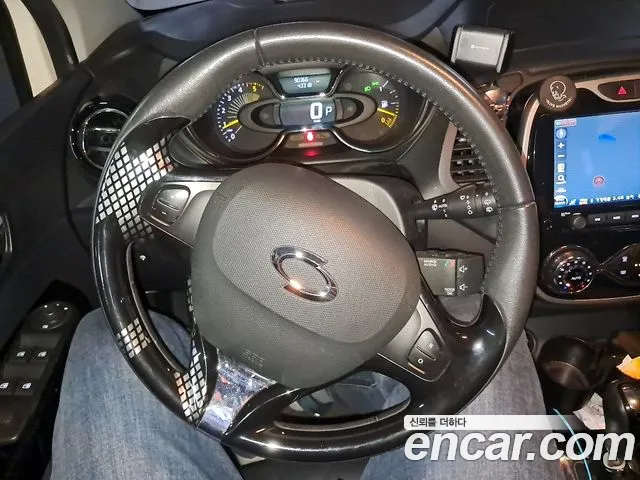 Renault-KoreaSamsung Captur 2015 thumb 8