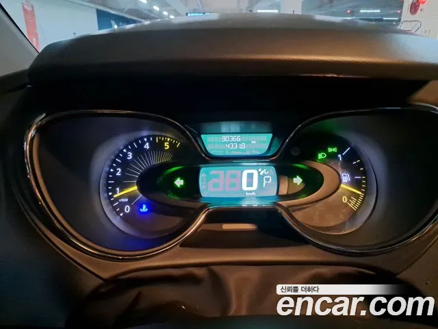 Renault-KoreaSamsung Captur 2015 thumb 9