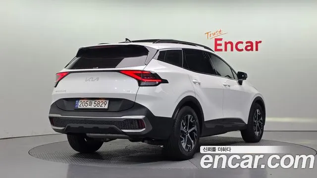 Kia Sportage 2023 thumb 2
