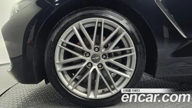 Genesis G70 2019 thumb 4