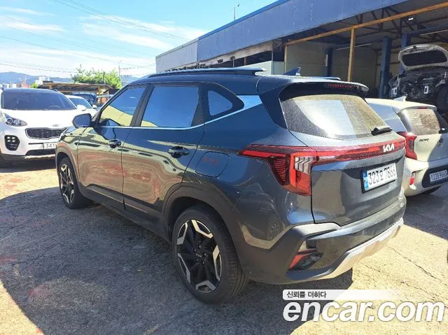 Kia Seltos 2023 thumb 5