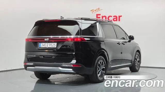 Kia Carnival 2020 thumb 2