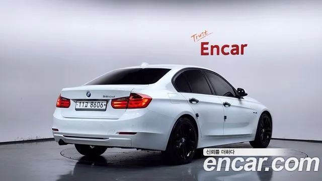 BMW 3-Series 2015 thumb 2