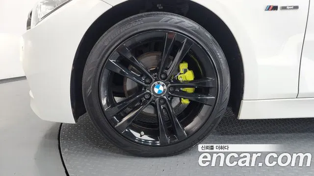 BMW 3-Series 2015 thumb 5