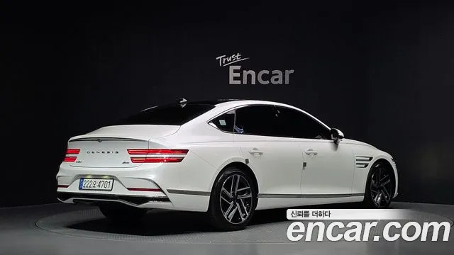 Genesis G80 2024 thumb 2