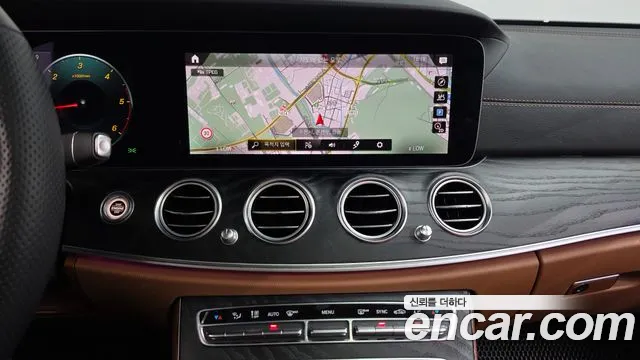 Mercedes-Benz E-Класс 2021 thumb 12