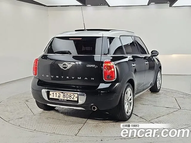 MINI Countryman 2015 thumb 4