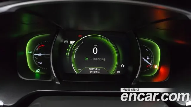 Renault-KoreaSamsung Megane 2017 thumb 8
