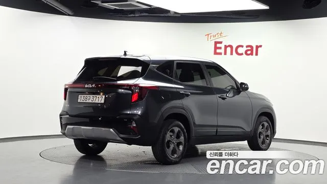 Kia Seltos 2022 thumb 2