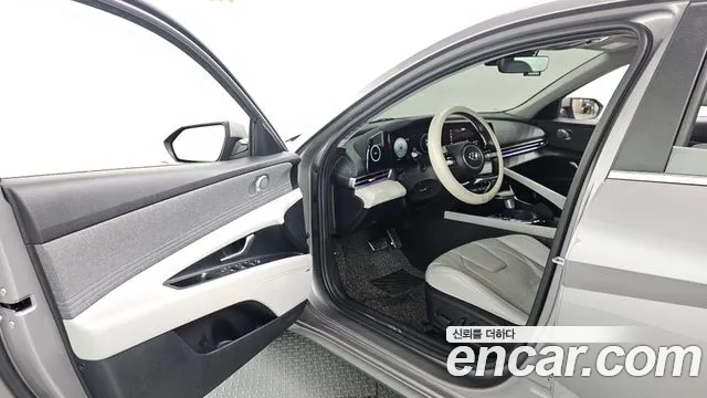 Hyundai Avante 2021 thumb 10