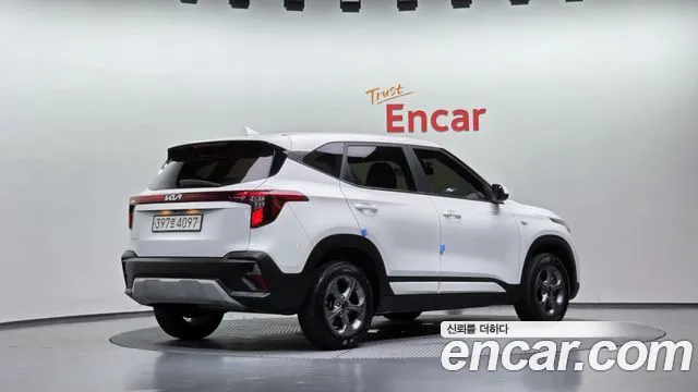 Kia Seltos 2023 thumb 2
