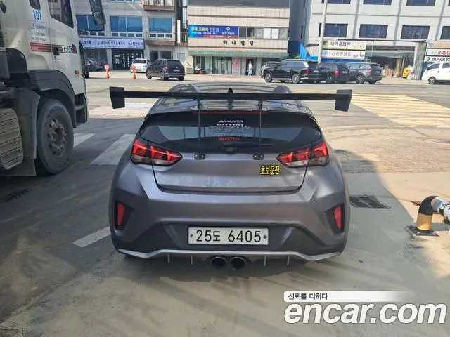 Hyundai Veloster 2018 thumb 3