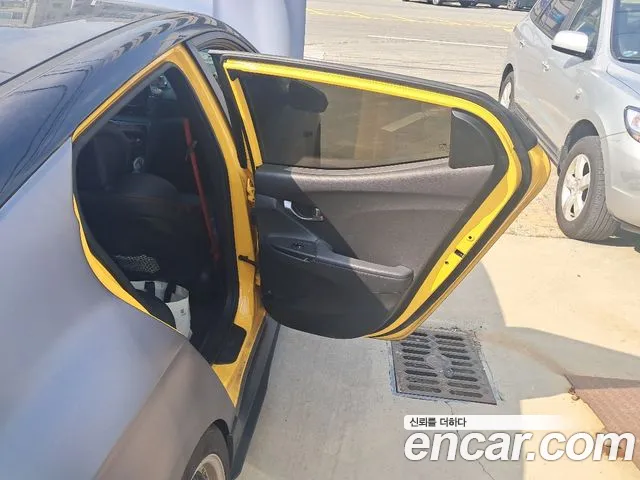 Hyundai Veloster 2018 thumb 10