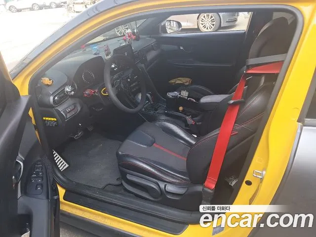 Hyundai Veloster 2018 thumb 11