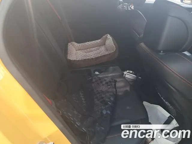 Hyundai Veloster 2018 thumb 12