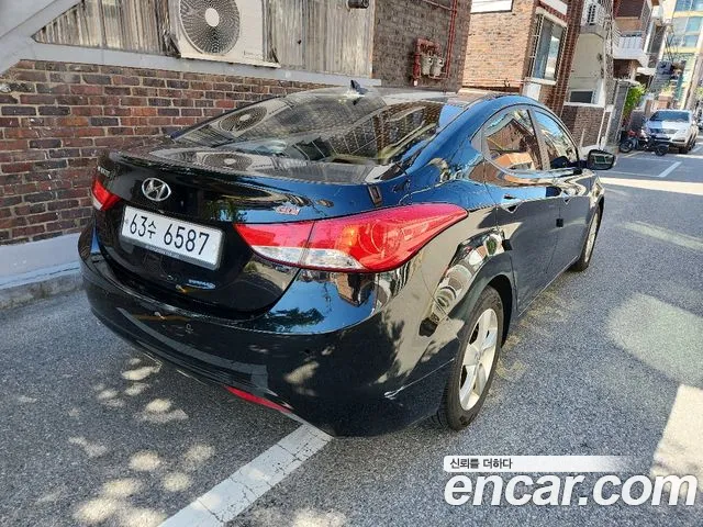 Hyundai Avante 2013 thumb 4