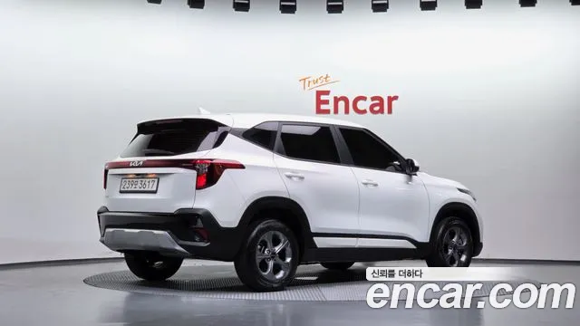 Kia Seltos 2023 thumb 2