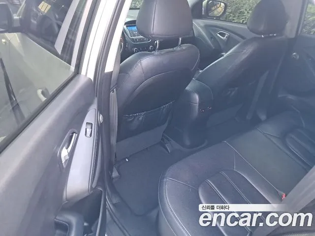 Hyundai Tucson 2013 thumb 12