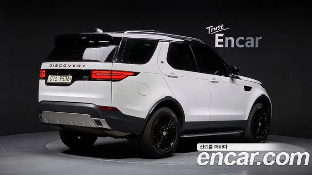 Land Rover Discovery 2018 thumb 2