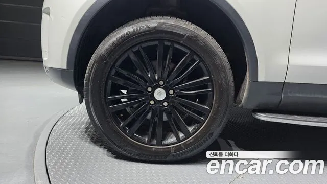 Land Rover Discovery 2018 thumb 5