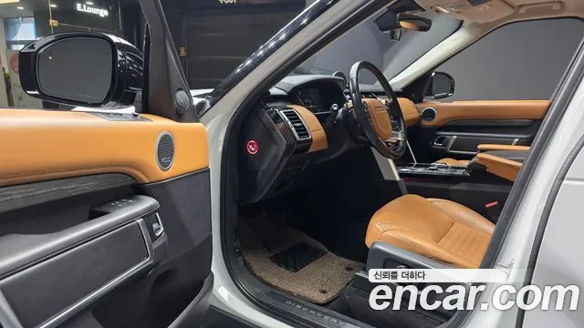 Land Rover Discovery 2018 thumb 10