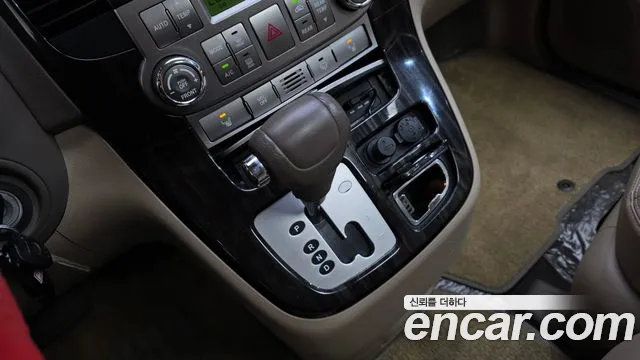 Kia Carnival 2014 thumb 9