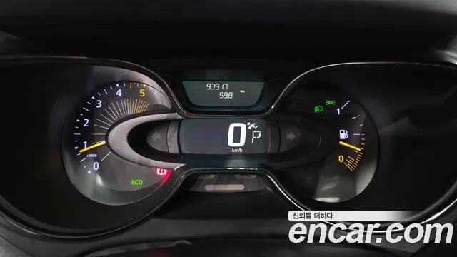 Renault-KoreaSamsung Captur 2015 thumb 7