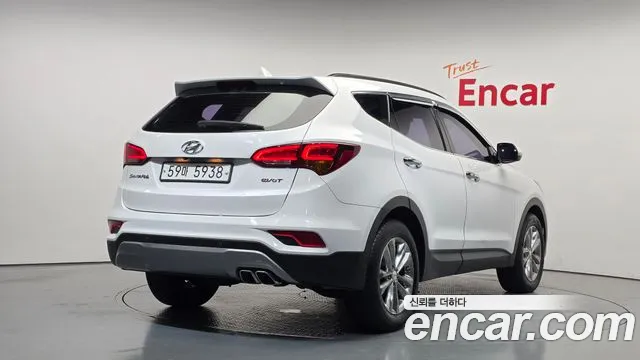 Hyundai Santa Fe 2015 thumb 2
